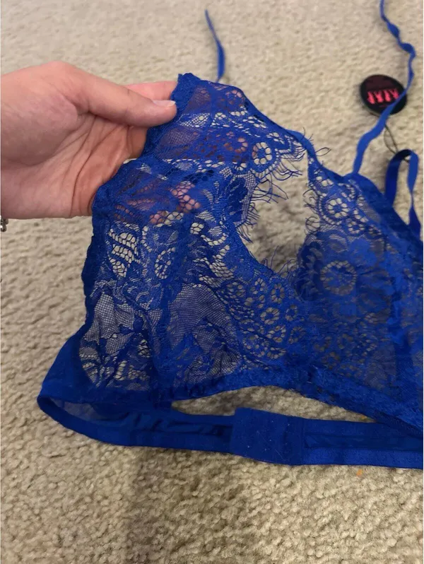 D24 Bralette top bra blue cute new unused - Image 2