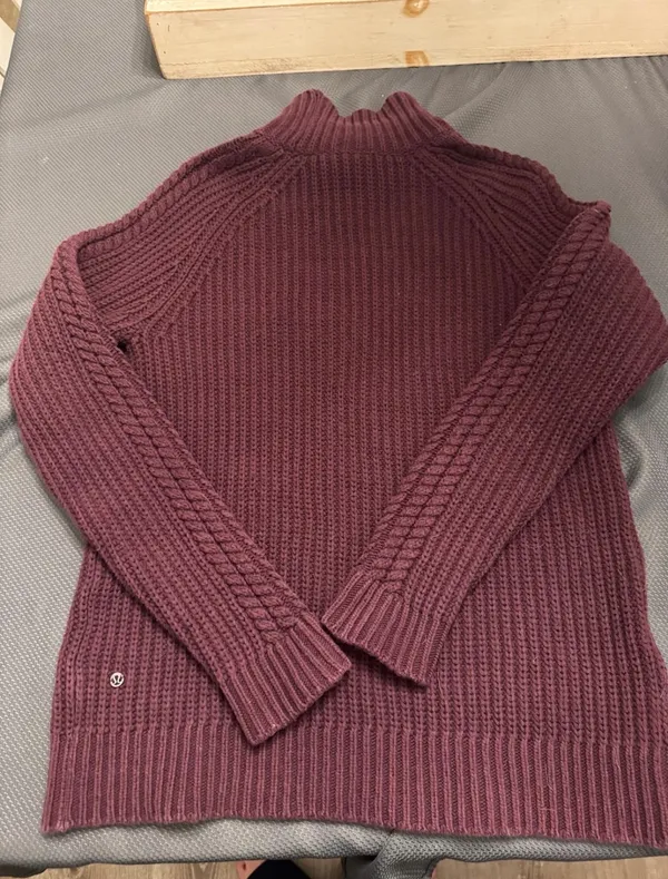 Lululemon Size 4 Bring The Cozy Turtleneck Sweater Dark Adobe Burgundy - Image 5