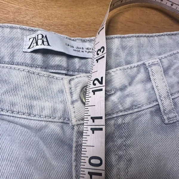 Zara jeans mom high rise oversized acid wash light wash 6 - Image 7