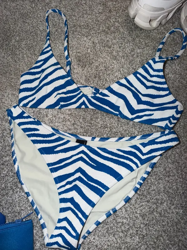 Triangl Bikini - Image 2