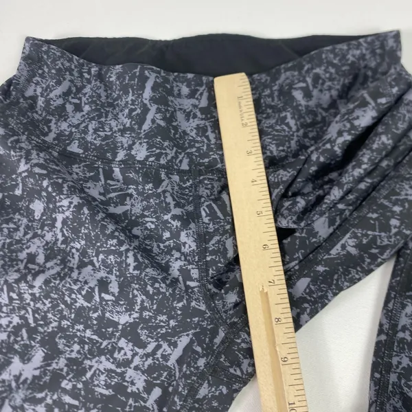 Athleta Capri Leggings Womens Small Black Camo Print‎ Stretch Yoga Gym - Image 8