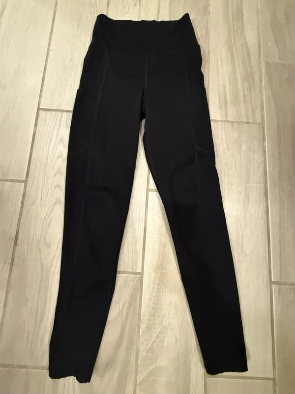 American Eagle Outfitters Black High-Waist Pocket Leggings - Image 3