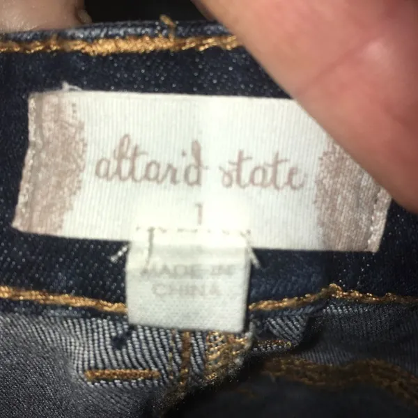 Altar’d State distressed size 1 skinny jeans - Image 3