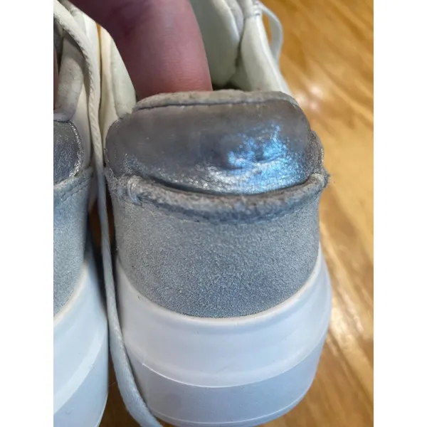 UGG Athletic Shoes Women's 7 White Leather Lace Up Round Toe Low Top Sneaker S20 - Image 7