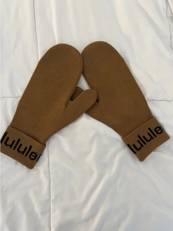 Lululemon mittens  - Image 2
