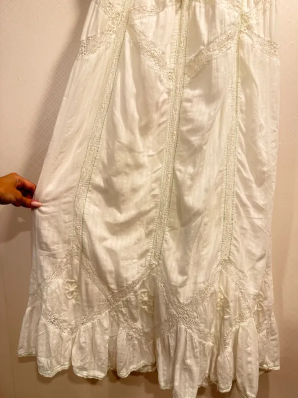 Free People Hi Hello White Cotton Smocked Strapless Lace Trim Midi Dress Size M - Image 4