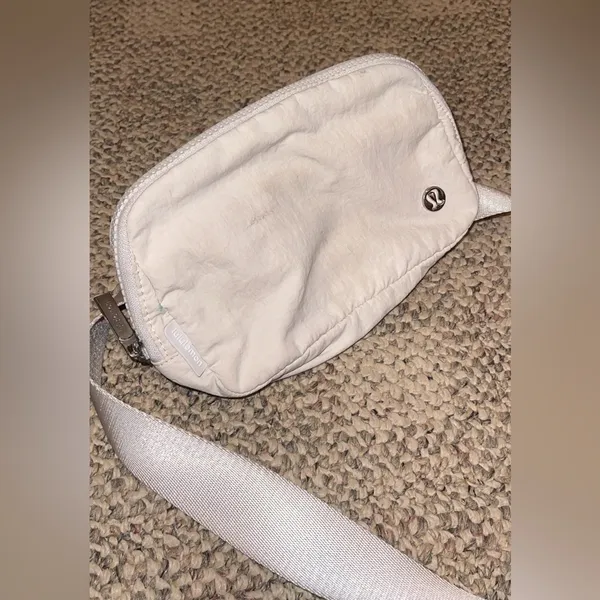 Lululemon Belt Bag - Image 2