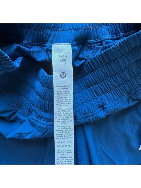 Lululemon Shake it Out Short High Rise 2.5” Jet Set Blue Size XXS(Size 2) NWT - Image 5