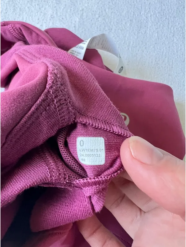 Lululemon Cropped Pinked Sports Bra Top - Size 0 - Image 6