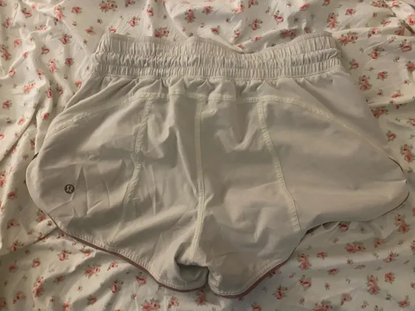 Lululemon Choose A Side Shorts Reversible - Image 3