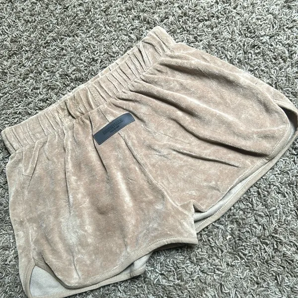 Fear of‎ God Essentials Beach Short 'Oak' - Image 5
