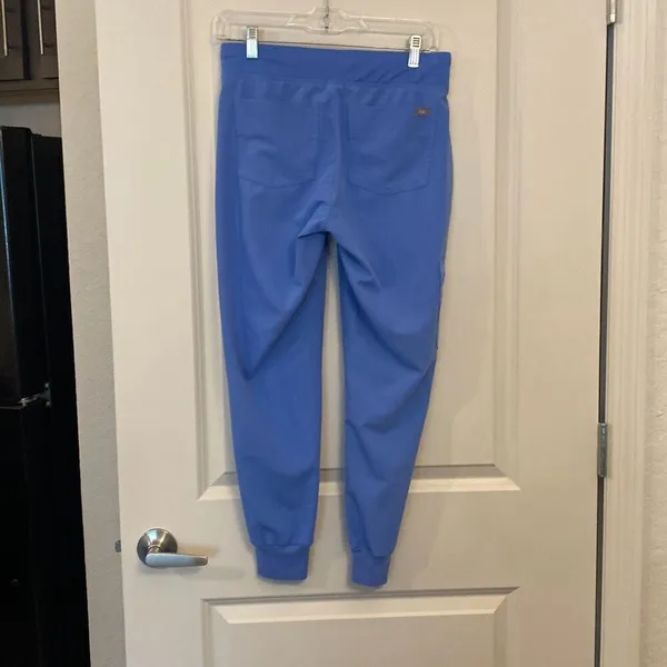 Figs scrubs, jogger, pants, size XS/P ￼ - Image 5