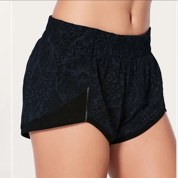 Lululemon Miles Ahead Short (2.5") Nouveau Mach Blue Black - Image 2