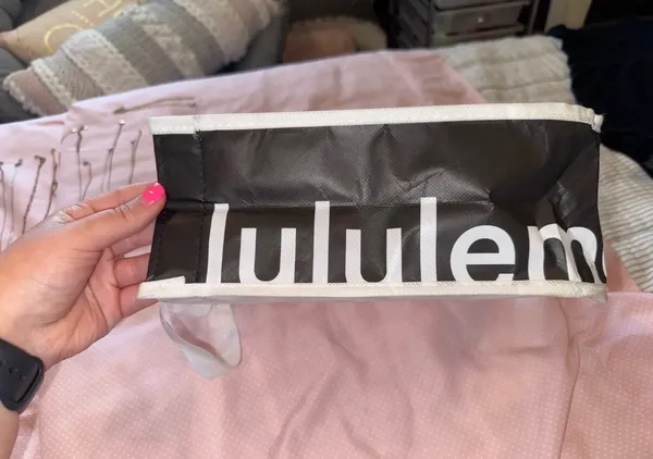 White Lululemon Tote Bag - Image 6