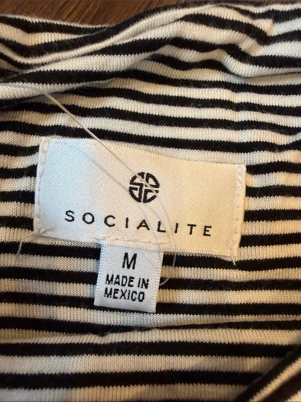 Socialite Black and White Striped Mock Neck Tank Size Medium - C67-121 - Image 2