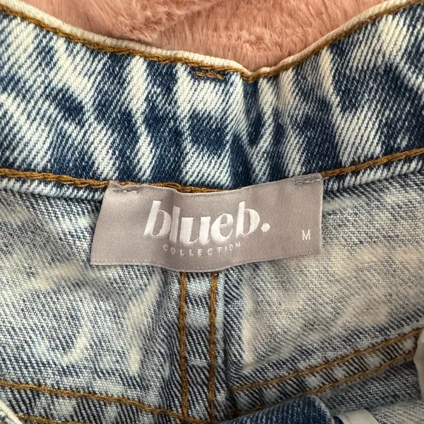 These Three Boutique Sequin denim shorts - Image 3