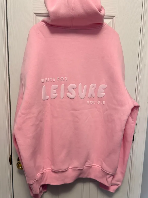 NWT White Fox Boutique Leisure Hoodie Sold Out Pink Posy Size M/L Oversized - Image 2
