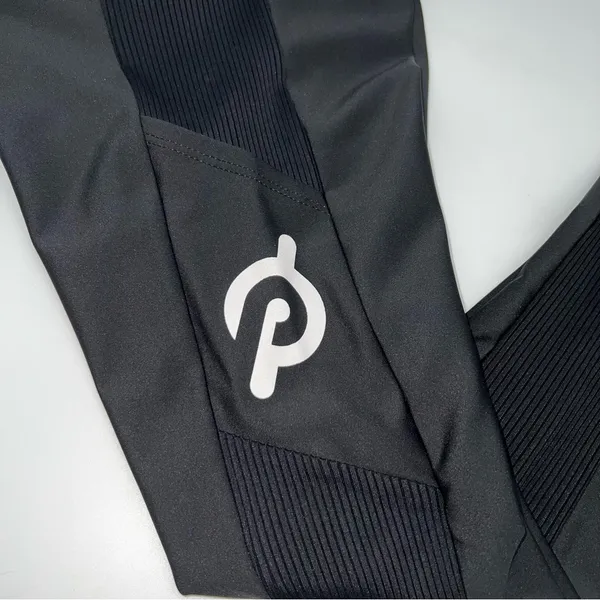 Peloton Women’s Black Leggings with white Branding on Side Pocket-Size S - Image 4