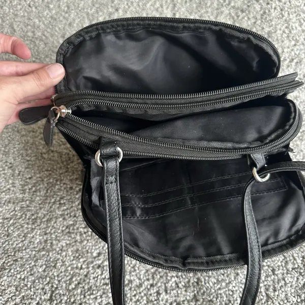 Beautiful Black Floral Print Multi Sac Crossbody Purse‎ Bag So Many Pockets! - Image 6