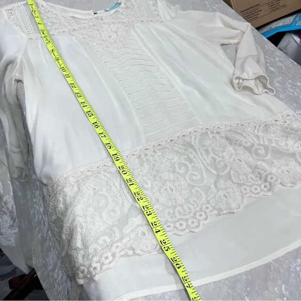 Maurices Cream Lace Detail Blouse size M sheer top embroidered hemline boho - Image 6
