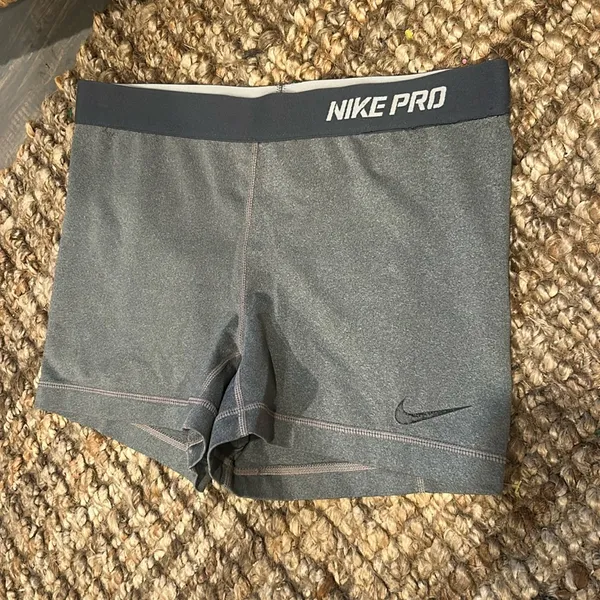 Nike Pro Dri-Fit Grey Shorts Size Large - Image 4