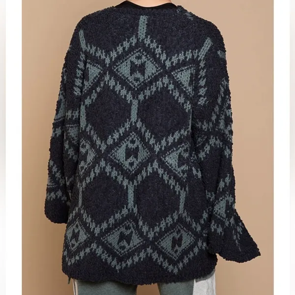 POL Oversized Aztec Chunky Knit Cardigan - Image 7