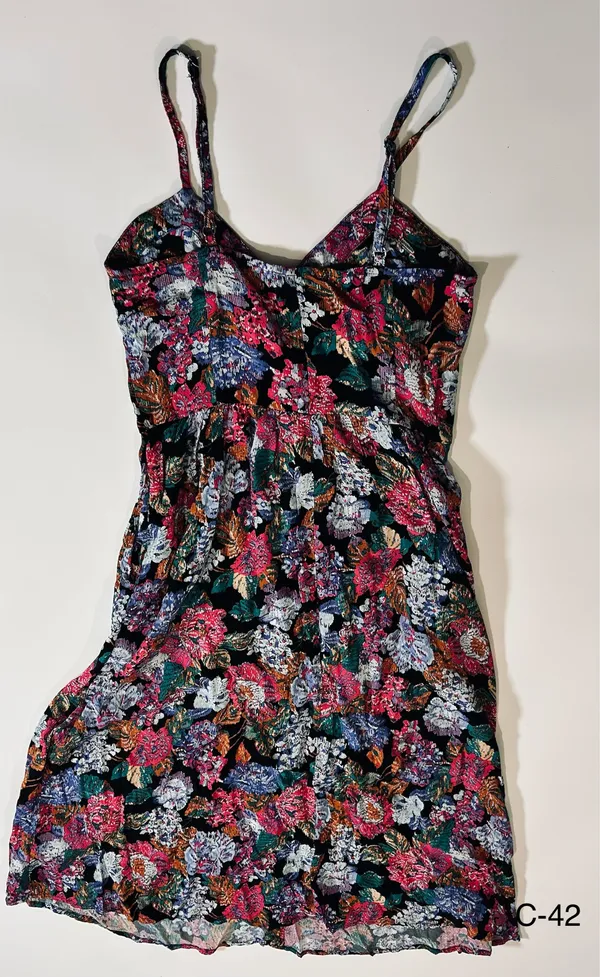Rolla’s Eve Tapestry Floral Midi Dress With Pockets Size Medium - Image 4