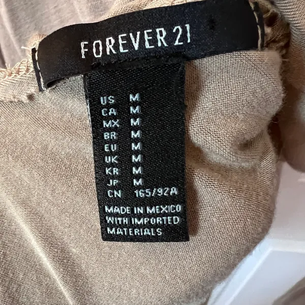 Forever 21 High-Low Tan Lace-Up-Back Long Sleeve Tunic Size Medium - Image 4