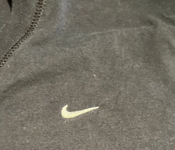 Nike Womens medium  T-shirt - Image 4