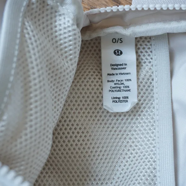 Lululemon Everywhere Belt Bag 1L Light Gray White LW9DRQS Waist Pack Adjustable - Image 7