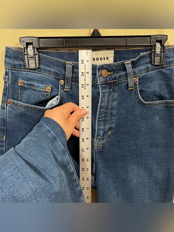 Boden W29 L28 MID RISE CIGARETTE JEANS" EUC blue denim - Image 6
