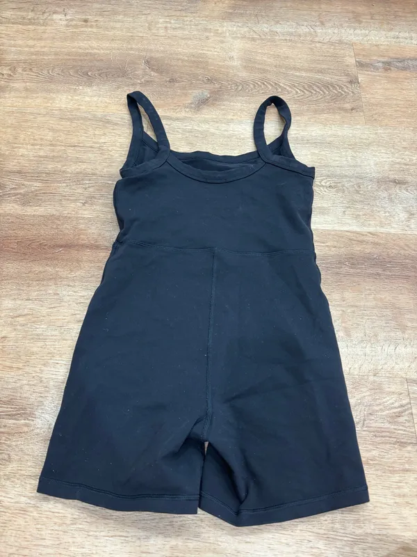 Wilfred Aritzia Black Romper - Image 5