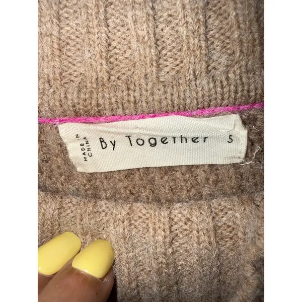 By Together Tan Waffle Knit Mock‎ Neck Sweater Hot Pink Trim Womens Small - Image 4