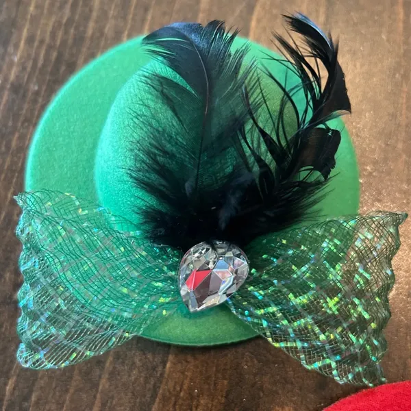 ⭐️ Vintage Mini Top Hats Hair‎ Clip Red Green Feather Flower Costume Bundle Set - Image 5