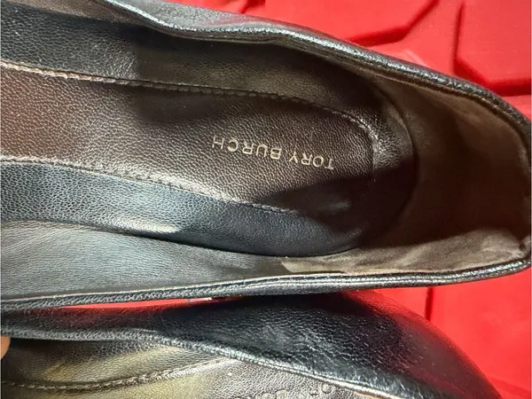 Tory Burch Georgia Black Leather Logo Buckle Square Toe Pumps Size 9.5 - Image 3