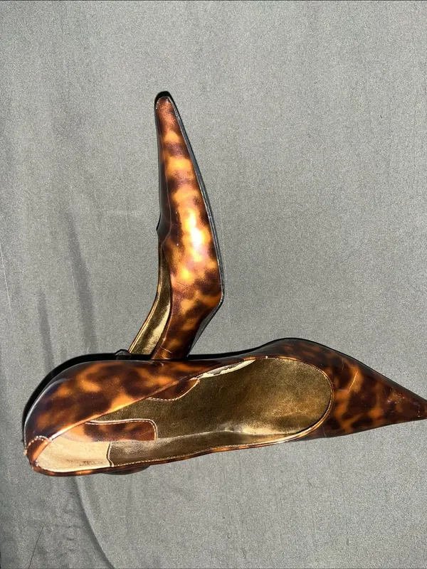 Nine West tortoise shell print patent leather pointed heels - Image 2