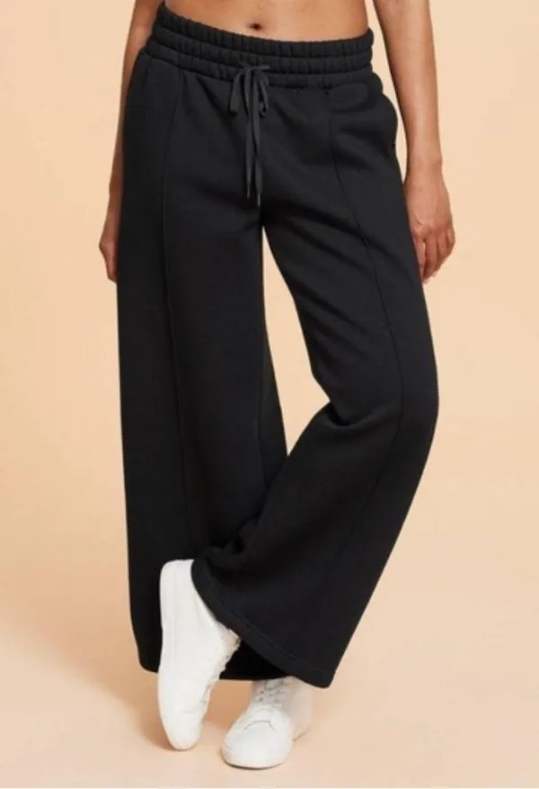 Blogilates Women's Travel Trouser High-Rise Wide Leg Sweatpants - Image 2