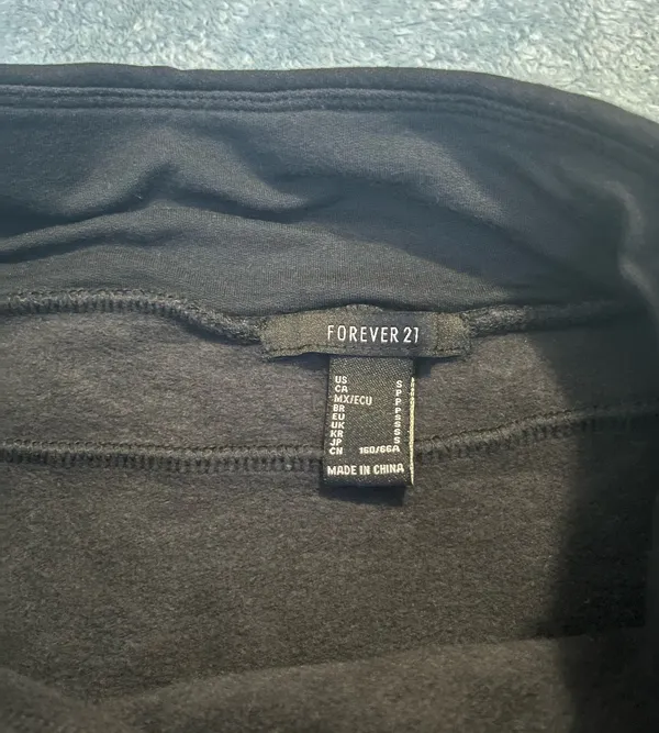 Forever 21 Black Mini Skirt - Image 2