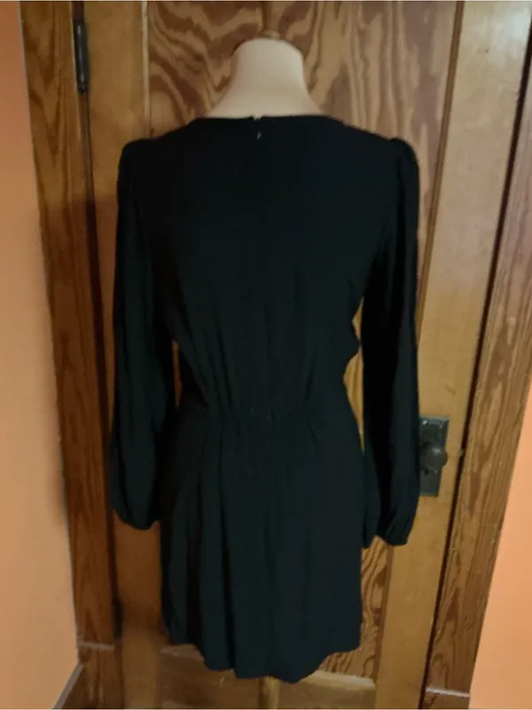 LucyParis Black Cutout Mini Dress Long Sleeve Side Twist Cocktail Party Size M - Image 11