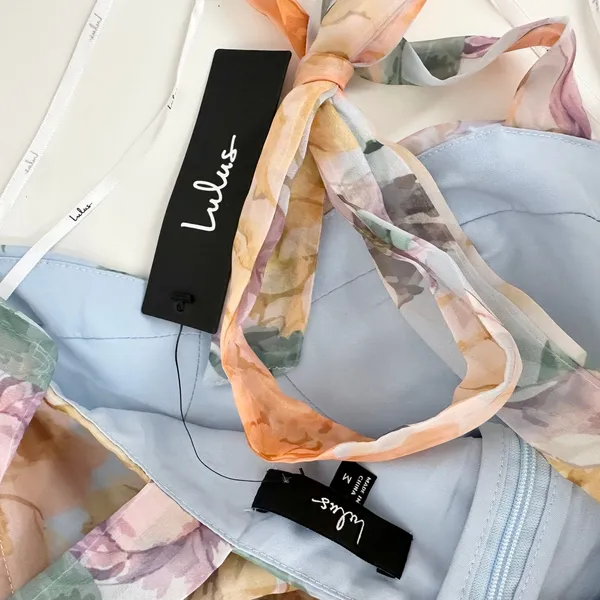 Lulus Playfully Posh Blue Floral Organza Tie-Strap Tiered Midi Dress Medium NWT - Image 9
