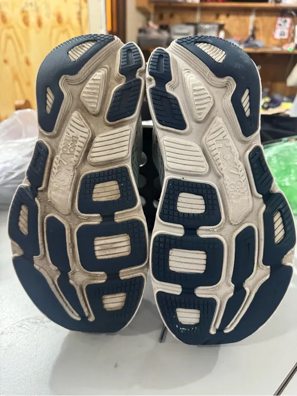 Hoka One One Women’s Bondi 7 Running Shoes Sz 9 - Image 6