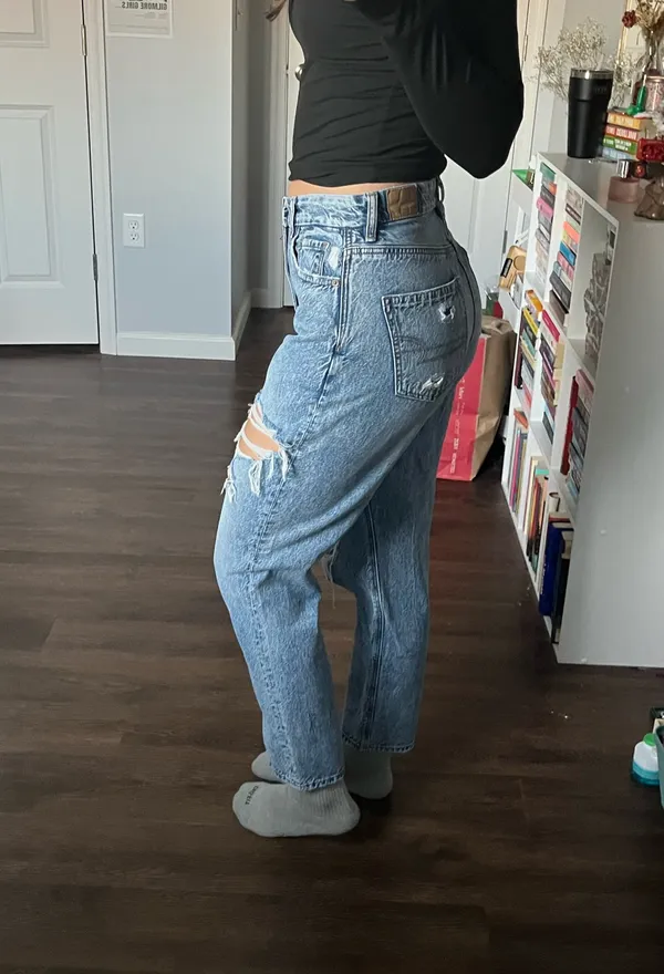 American Eagle Jeans Curvy Mom jeans  - Image 4