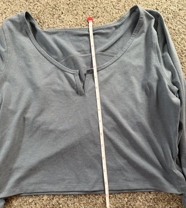 Lululemon Cropped Henley Long Sleeve - Image 4