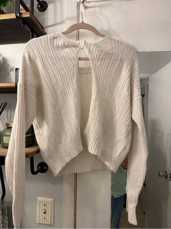 Hollister Cream Ribbed Crew Neck Sweater - Image 3