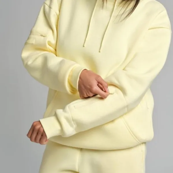 NWT COMFRT DND AIRPLANE HOODIE BUTTERCREAM. Medium - Image 3