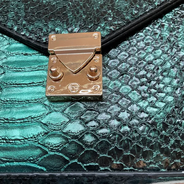 Crossbody Green - Image 5