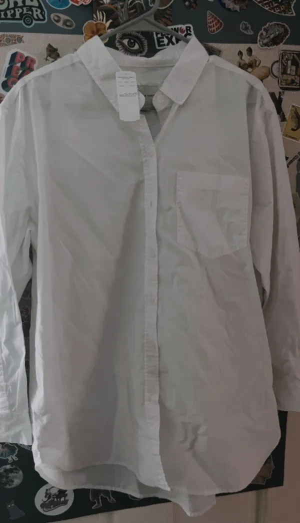 American Eagle Outfitters Button-Up - Image 4