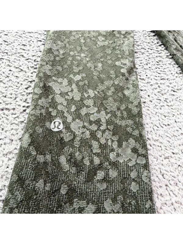Lululemon Floral Camo High Rise Flare Leggings Womens 4 Olive Green Yoga Pants - Image 6
