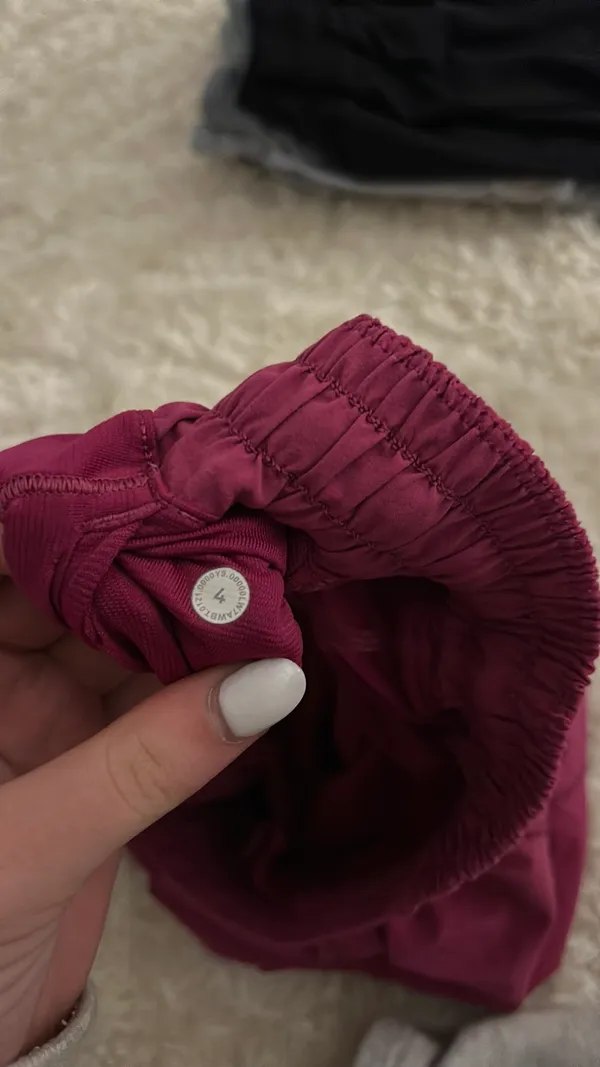 Hotty Hot Lululemon Shorts 2.5" - Image 4