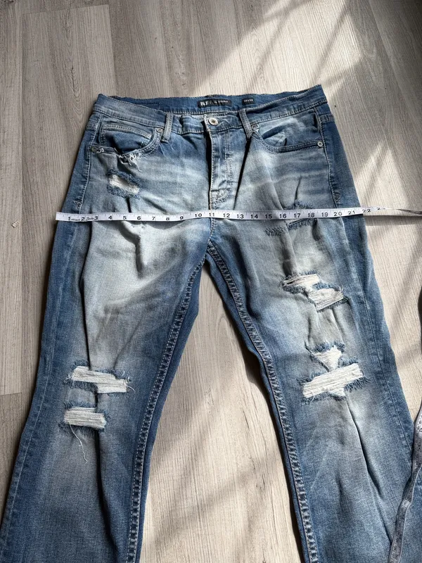 BKE Jake Straight Jeans Men’s Size 38x34 Distressed Denim - Image 5